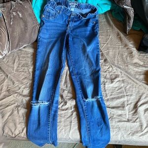 CAT AND JACK RIPPED JEANS